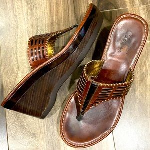 Cole Haan Nike Air Brown Leather 3” Wedge - Size 7